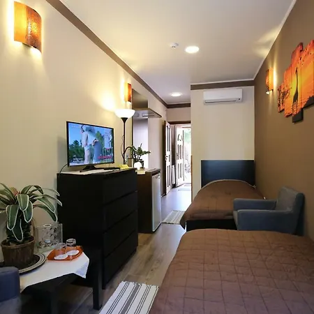 Napraforgo Vendeghaz Penzion Pětikostelí